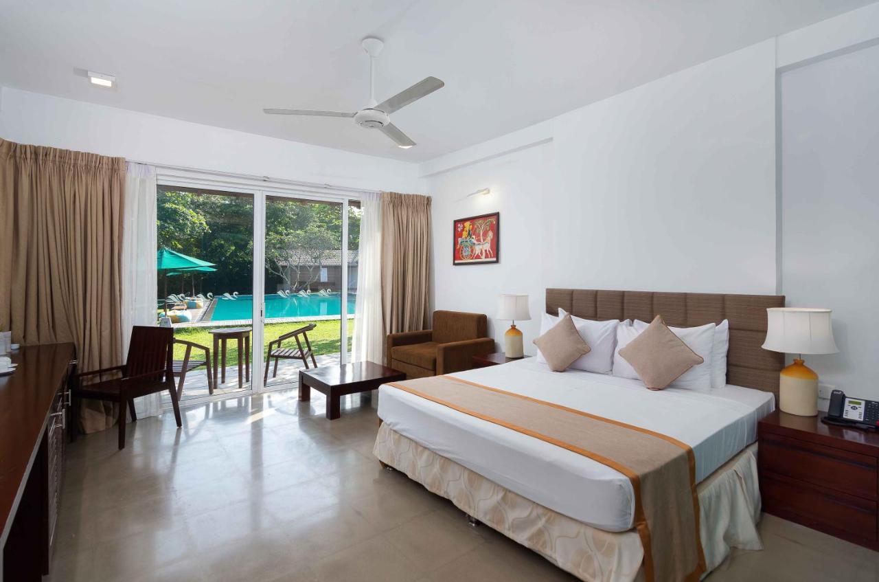 เซาท์ เลค รีสอร์ต โกคคลา Hotel ค็อกกาลา ภายนอก รูปภาพ
